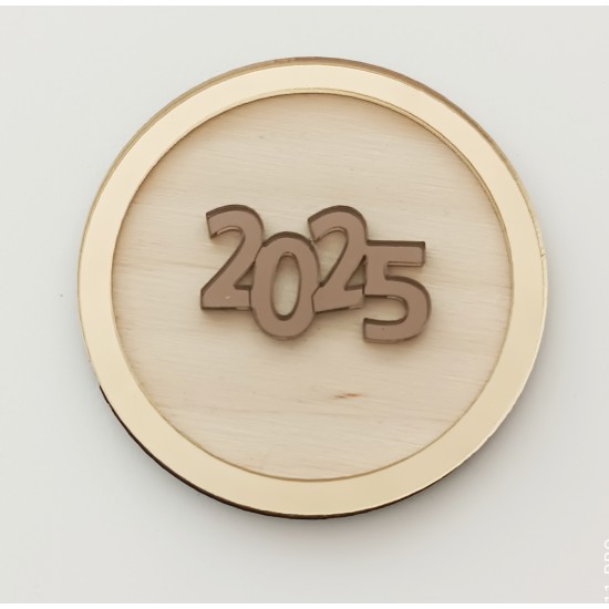 Γούρι από ξύλο και Plexiglass 2025 #3