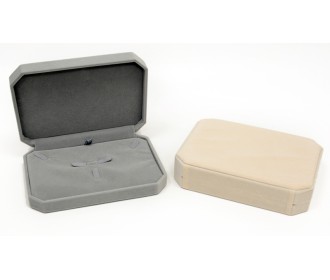 ΒΕΛΟΥΔΙΝΟ ΚΟΥΤΙ ΚΟΛΙΕ 17.5cm x 12.3cm x 3.5cm 0206042 ΒΕΛΟΥΔΙΝΟ ΚΟΥΤΙ ΚΟΛΙΕ 17.5cm x 12.3cm x 3.5cm 0206042