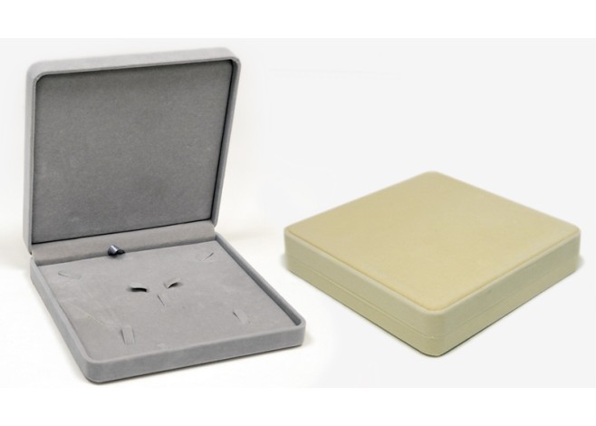 ΒΕΛΟΥΔΙΝΟ ΚΟΥΤΙ ΓΙΑ ΚΟΛΙΕ 19cm x 19cm x 4.9cm 0206046 ΒΕΛΟΥΔΙΝΟ ΚΟΥΤΙ ΓΙΑ ΚΟΛΙΕ 19cm x 19cm x 4.9cm 0206046