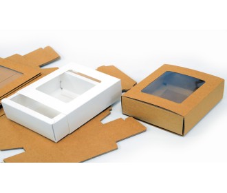 ΧΑΡΤΙΝΟ ΚΟΥΤΙ ΣΥΡΤΑΡΩΤΟ ΜΕ ΠΑΡΑΘΥΡΟ 19.5cm x 15.5cm x 5cm 0402156 ΧΑΡΤΙΝΟ ΚΟΥΤΙ ΣΥΡΤΑΡΩΤΟ ΜΕ ΠΑΡΑΘΥΡΟ 19.5cm x 15.5cm x 5cm 0402156