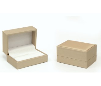 ΚΟΥΤΙ ΥΦΑΣΜΑΤΙΝΟ ΒΕΡΩΝ ΜΕ ΕΣΩΤΕΡΙΚΗ ΕΠΕΝΔΥΣΗ ΒΕΛΟΥΔΟ 8cm x 5.5cm x 4cm 0402196 ΚΟΥΤΙ ΥΦΑΣΜΑΤΙΝΟ ΒΕΡΩΝ ΜΕ ΕΣΩΤΕΡΙΚΗ ΕΠΕΝΔΥΣΗ ΒΕΛΟΥΔΟ 8cm x 5.5cm x 4cm 0402196