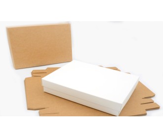 ΧΑΡΤΙΝΟ ΚΟΥΤΙ ME KAΠΑΚΙ 40cm x 30cm x 6.5cm 0402248 ΧΑΡΤΙΝΟ ΚΟΥΤΙ ME KAΠΑΚΙ 40cm x 30cm x 6.5cm 0402248