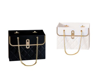 ΤΣΑΝΤΑ ΜΕ ΑΝΑΓΛΥΦΟ ΣΧΕΔΙΟ ΚΑΙ ΑΛΥΣΙΔΑ 15cm x 10cm x 10.5cm 0402353