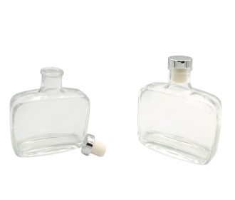 ΜΠΟΥΚΑΛΙ ΓΥΑΛΙΝΟ 200ml ΜΕ ΑΣΗΜΙ ΚΑΠΑΚΙ 0503428 ΜΠΟΥΚΑΛΙ ΓΥΑΛΙΝΟ 200ml ΜΕ ΑΣΗΜΙ ΚΑΠΑΚΙ 0503428