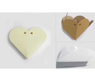 ΧΑΡΤΙΝΟ ΚΟΥΤΙ ΚΑΡΔΙΑ 10.2cm x 9.3cm 0506151 ΧΑΡΤΙΝΟ ΚΟΥΤΙ ΚΑΡΔΙΑ 10.2cm x 9.3cm 0506151