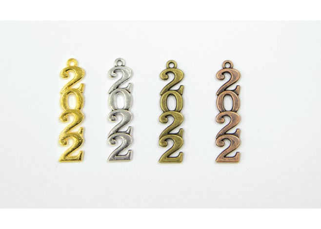 ΜΕΤΑΛΛΙΚΟ ΚΡΕΜΑΣΤΟ ΟΡΘΙΟ 2022 3.8x0.9cm 0517935 ΜΕΤΑΛΛΙΚΟ ΚΡΕΜΑΣΤΟ ΟΡΘΙΟ 2022 3.8x0.9cm 0517935