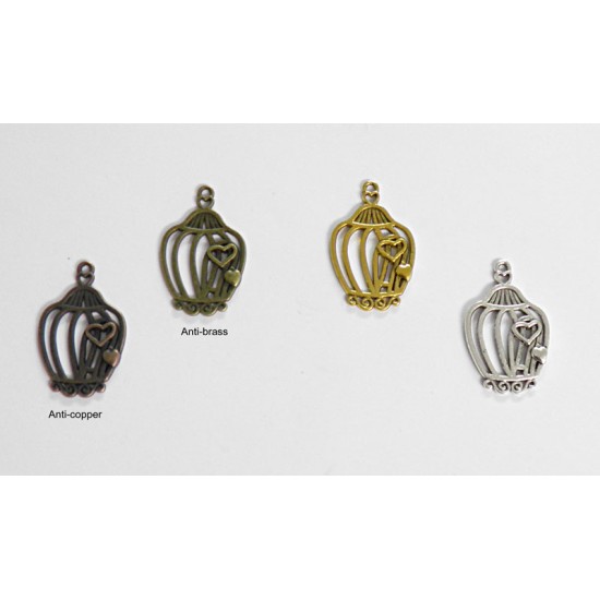 ΜΕΤΑΛΛΙΚΟ ΚΛΟΥΒΙ ΚΡΕΜΑΣΤΟ ΟΒΑΛ 20mm x 30mm 0518000 ΜΕΤΑΛΛΙΚΟ ΚΛΟΥΒΙ ΚΡΕΜΑΣΤΟ ΟΒΑΛ 20mm x 30mm 0518000