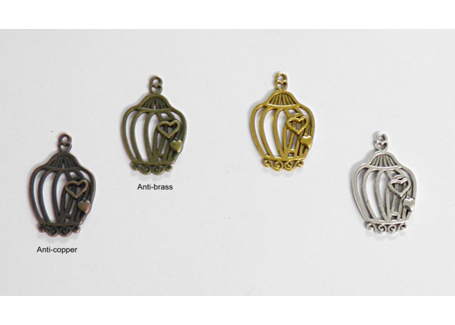 ΜΕΤΑΛΛΙΚΟ ΚΛΟΥΒΙ ΚΡΕΜΑΣΤΟ ΟΒΑΛ 20mm x 30mm 0518000