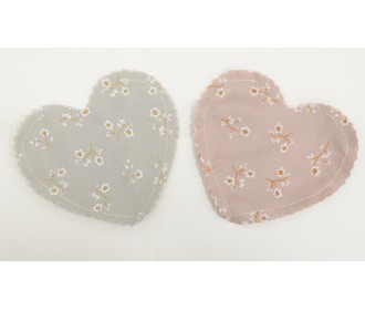 ΠΟΥΓΚΙ ΚΑΡΔΙΑ ΜΕ ΜΙΚΡΟ ΑΝΘΑΚΙ 12cm x 11.4cm ΜΕ ΥΠΟΣΤΡΩΜΑ 010# 0527228 ΠΟΥΓΚΙ ΚΑΡΔΙΑ ΜΕ ΜΙΚΡΟ ΑΝΘΑΚΙ 12cm x 11.4cm ΜΕ ΥΠΟΣΤΡΩΜΑ 010# 0527228