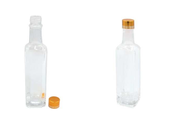 ΜΠΟΥΚΑΛΑΚΙ ΜΕ ΧΡΥΣΟ ΒΙΔΩΤΟ ΚΑΠΑΚΙ 50ml 0621663 ΜΠΟΥΚΑΛΑΚΙ ΜΕ ΧΡΥΣΟ ΒΙΔΩΤΟ ΚΑΠΑΚΙ 50ml 0621663