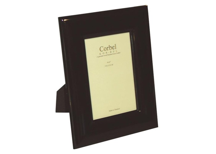 Κορνίζα ξύλινη για φωτoγραφία 13x18εκ. Κορνίζα ξύλινη για φωτoγραφία 13x18εκ.