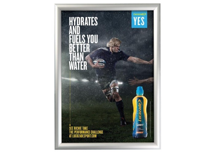 Μεταλλική κορνίζα 25χιλ. για έντυπα 50x70εκ. Μεταλλική κορνίζα 25χιλ. για έντυπα 50x70εκ.