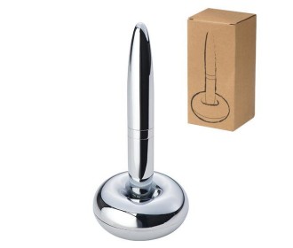 Στυλό μεταλλικό χρωμίου σε μαγνητική βάση 12,6xØ6εκ. Στυλό μεταλλικό χρωμίου σε μαγνητική βάση 12,6xØ6εκ.