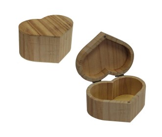 Μπιζουτιέρα καρδιά ξύλινη Υ10x12x6.5εκ. Μπιζουτιέρα καρδιά ξύλινη Υ10x12x6.5εκ.