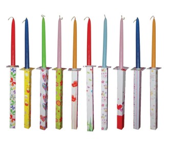 Λαμπάδα διακοσμημένη χρωματιστή με κηροστάτη 44εκ. Λαμπάδα διακοσμημένη χρωματιστή με κηροστάτη 44εκ.