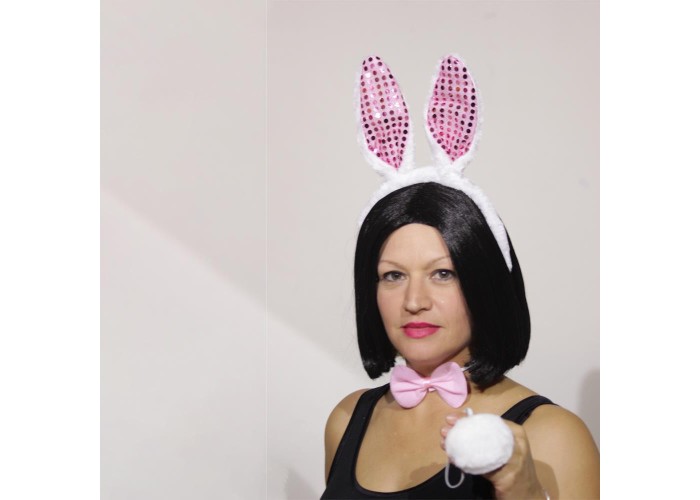 Σετ κουνελάκι με στέκα, παπιγιόν και ουρά Σετ κουνελάκι με στέκα, παπιγιόν και ουρά