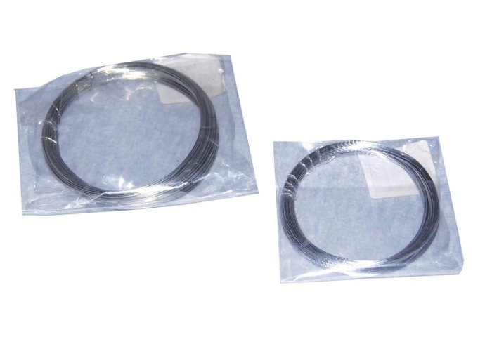 Σύρμα για χειροτεχνίες inox ασημί 0.6mm.x40gr. Σύρμα για χειροτεχνίες inox ασημί 0.6mm.x40gr.