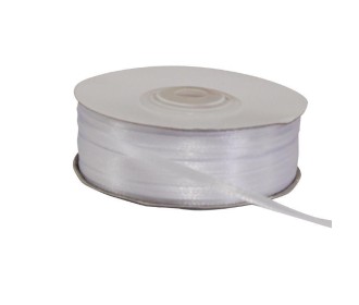 Κορδέλα σατέν διπλής όψης με ούγια λευκή 3χιλ.x100μ. Κορδέλα σατέν διπλής όψης με ούγια λευκή 3χιλ.x100μ.