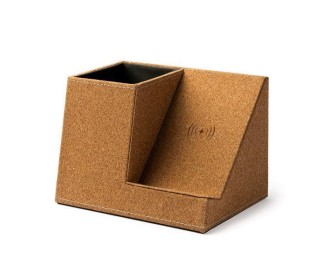 Μολυβοθήκη με ασύρματο φορτιστή από φελλό Υ10,6x15,2x10,6εκ. Μολυβοθήκη με ασύρματο φορτιστή από φελλό Υ10,6x15,2x10,6εκ.