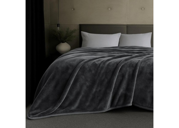 Κουβέρτα υπέρδιπλη γκρι βελουτέ από 100% polyester 220x240εκ. Κουβέρτα υπέρδιπλη γκρι βελουτέ από 100% polyester 220x240εκ.