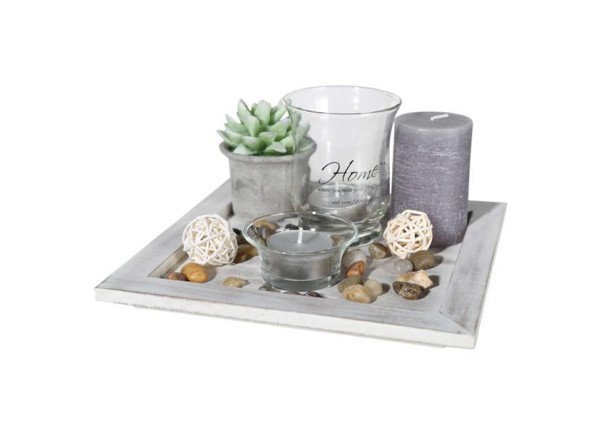 Πιατέλα ξύλινη με διακοσμητικά στοιχεία 20x20εκ. Πιατέλα ξύλινη με διακοσμητικά στοιχεία 20x20εκ.