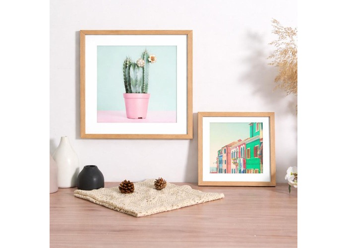 Κορνίζα τοίχου ξύλινη με ακρυλικό τζάμι 30x30εκ. Κορνίζα τοίχου ξύλινη με ακρυλικό τζάμι 30x30εκ.