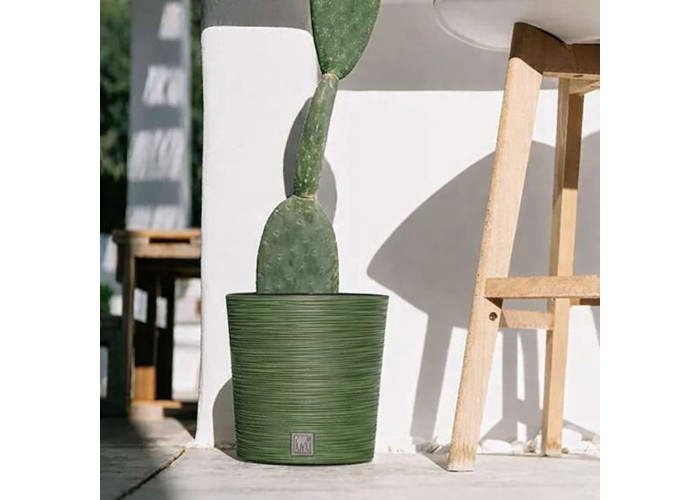 Γλάστρα - κασπώ Furu πράσινο Y24,7xΦ25εκ. Γλάστρα - κασπώ Furu πράσινο Y24,7xΦ25εκ.