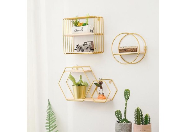 Ράφι επιτοίχιο minimal τετράγωνο με χρυσό σκελετό Υ25x25x12εκ. Ράφι επιτοίχιο minimal τετράγωνο με χρυσό σκελετό Υ25x25x12εκ.