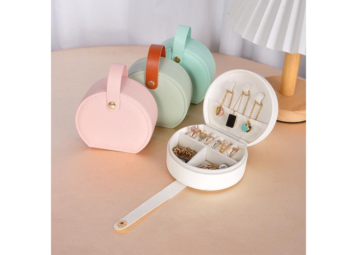 Θήκη κοσμημάτων μικρή λευκή PU Υ5x10x9εκ. Θήκη κοσμημάτων μικρή λευκή PU Υ5x10x9εκ.