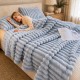 Κουβέρτα faux fur μπλε 150x200εκ. Κουβέρτα faux fur μπλε 150x200εκ.
