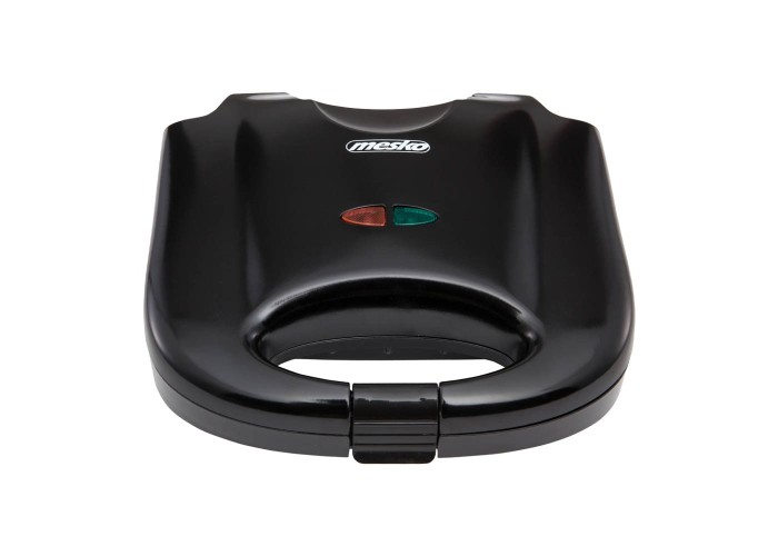 Τοστιέρα Mesko με αποσπώμενες τριγωνικές πλάκες 850W