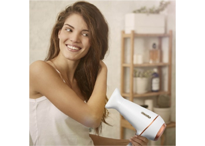 Πιστολάκι μαλλιών Mesko 2100W