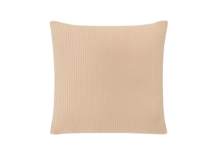 Μαξιλάρι διακοσμητικό γούνινη υφή μπεζ 45x45εκ. Μαξιλάρι διακοσμητικό γούνινη υφή μπεζ 45x45εκ.
