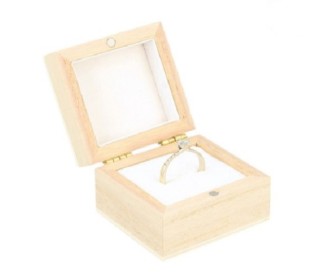 Ξύλινο κουτί για δαχτυλίδι  5.1x4.7x3.2cm Ξύλινο κουτί για δαχτυλίδι  5.1x4.7x3.2cm