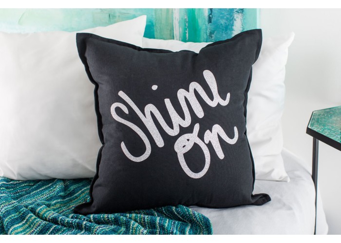 Cricut Ηeat Transfer 3 φύλλα Glitter 30,5 x 30,5 cm 1 Ασημί - 1 Χρυσό -1 Μαύρο Cricut Ηeat Transfer 3 φύλλα Glitter 30,5 x 30,5 cm 1 Ασημί - 1 Χρυσό -1 Μαύρο
