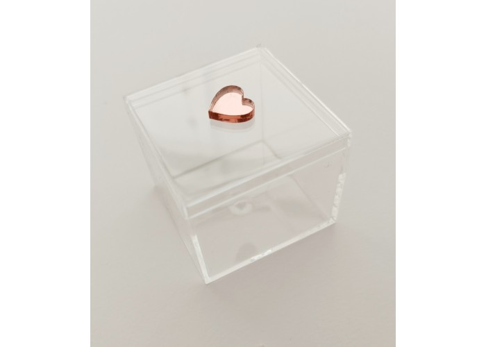 Plexiglass κουτάκι 5,5cm με διακοσμητικό στοιχείο plexiglass καρδιά Plexiglass κουτάκι 5,5cm με διακοσμητικό στοιχείο plexiglass καρδιά