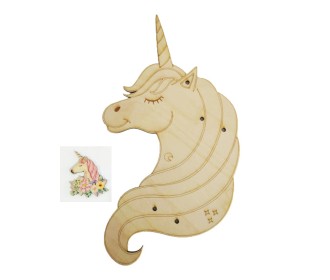 Ξύλινη θεματική βάση λαμπάδας Μονόκερος με διακοσμητικό κεριού