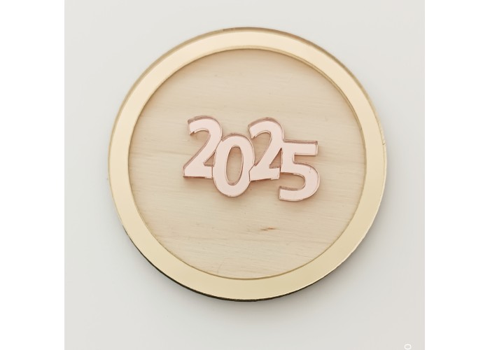 Γούρι από ξύλο και Plexiglass 2026 #3 Γούρι από ξύλο και Plexiglass 2026 #3