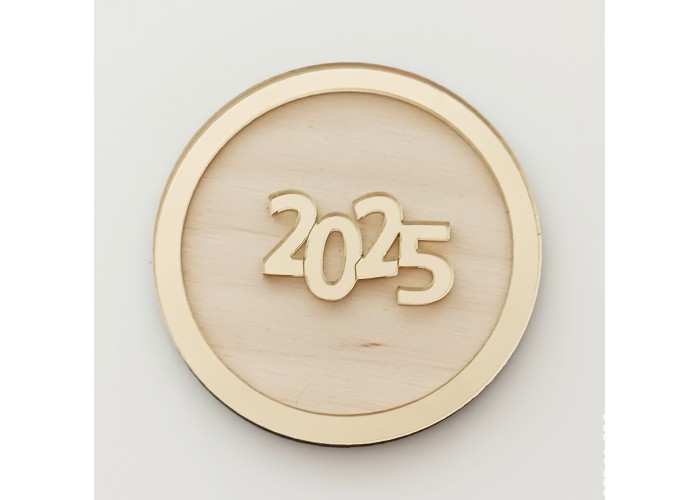Γούρι από ξύλο και Plexiglass 2026 #3 Γούρι από ξύλο και Plexiglass 2026 #3