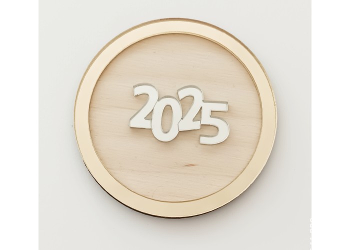 Γούρι από ξύλο και Plexiglass 2026 #3 Γούρι από ξύλο και Plexiglass 2026 #3