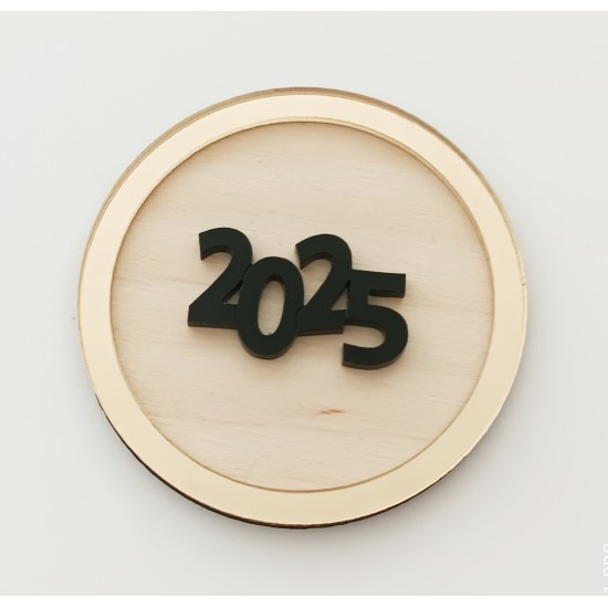Γούρι από ξύλο και Plexiglass 2025 #3 Γούρι από ξύλο και Plexiglass 2025 #3