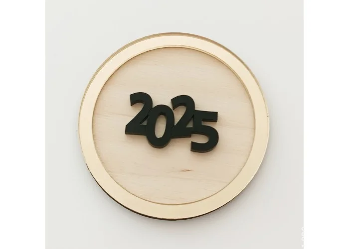 Γούρι από ξύλο και Plexiglass 2026 #3 Γούρι από ξύλο και Plexiglass 2026 #3