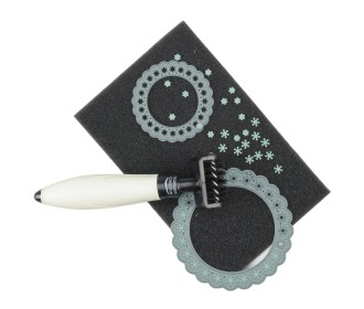 Die Brush + Foam Pad for Wafer-Thin Dies Die Brush + Foam Pad for Wafer-Thin Dies