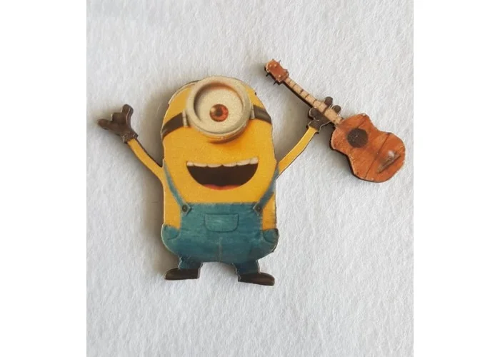 Minion #2 εκτύπωση σε ξύλο