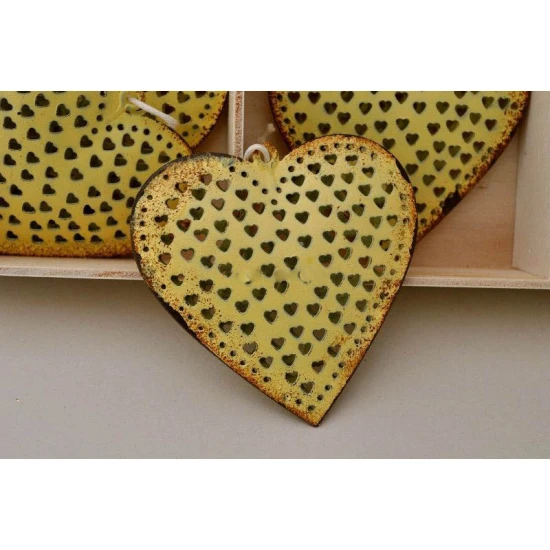 ΚΑΡΔΙΕΣ ΜΕΤΑΛΛΙΚΕΣ 6TEM ΜΕ ΣΧΕΔΙΟ ΚΑΡΔΙΕΣ 6,5X6,5CM YELLOW