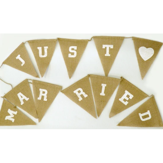 ΣΗΜΑΙΑΚΙΑ  JUST MARRIED 13τεμ.